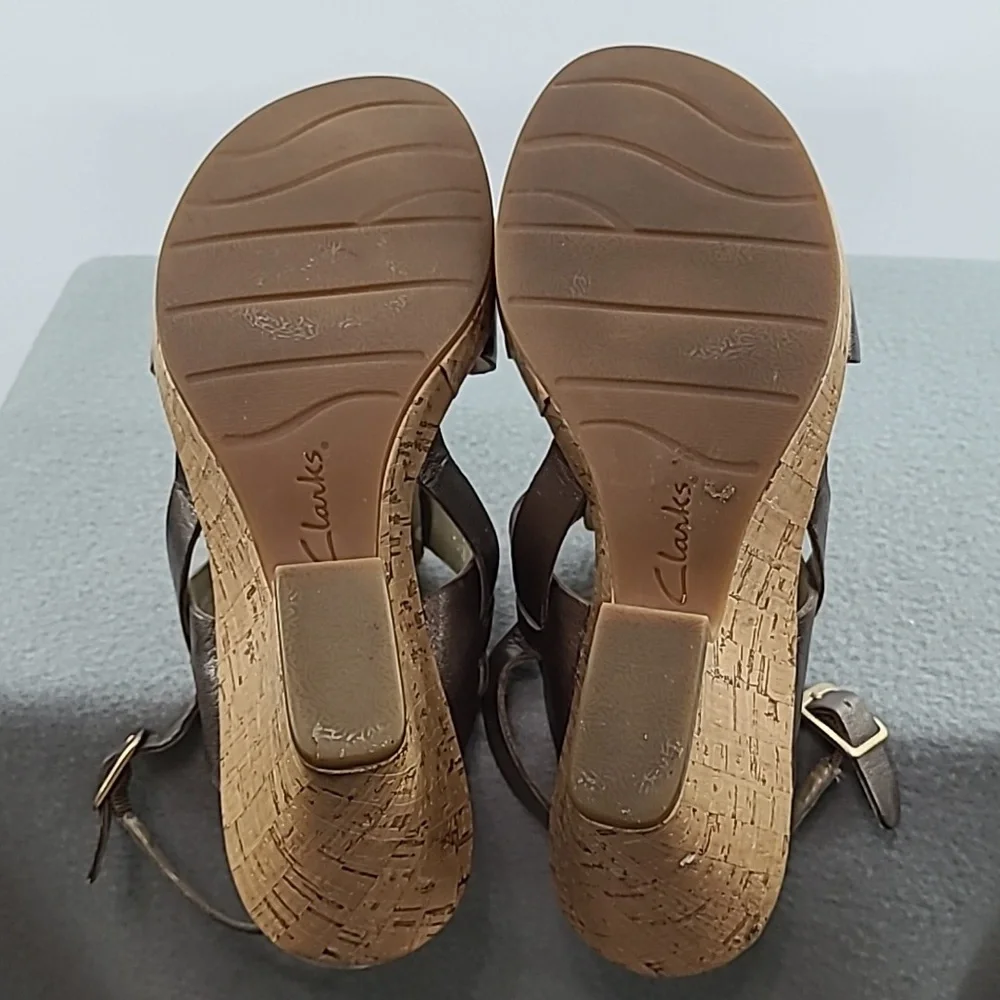 CLARKS‎ Women's Pewter Open Toe Leather 3
